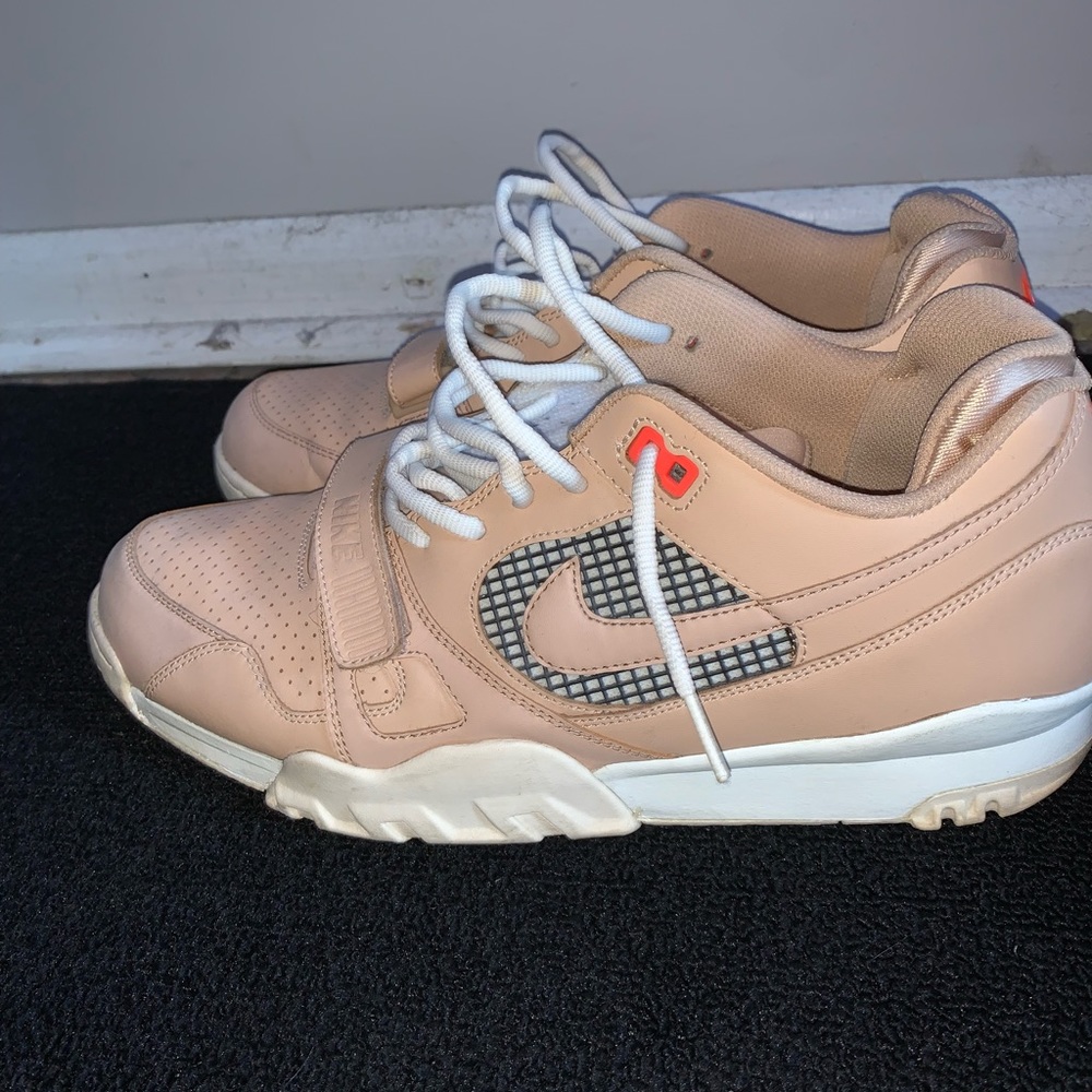 Nike shoes - Picture 5 of 6